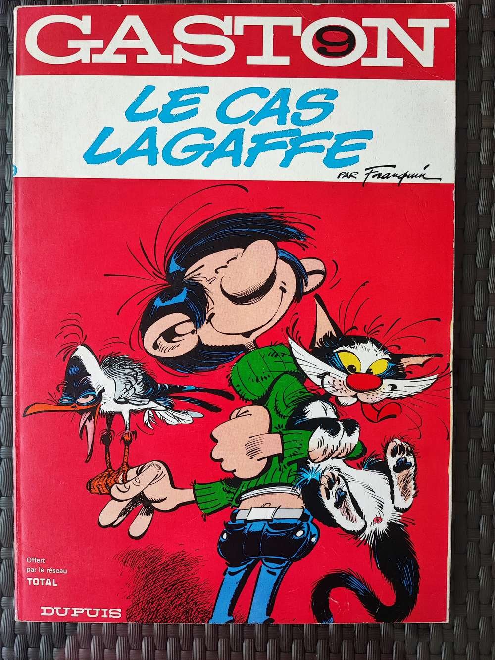 Gaston - T9 - Le cas lagaffe - Publicité TOTAL