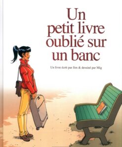 Un petit livre oublié sur un banc